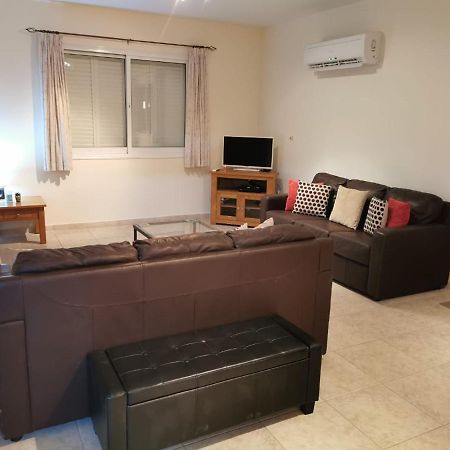 Villa Vista Paphos Eksteriør billede